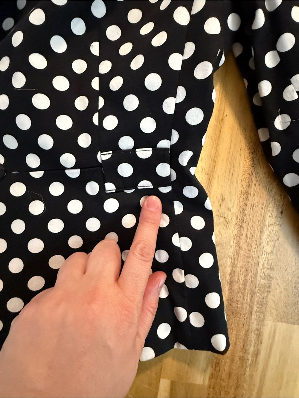 Tahari Black & White Polka Dot Tailored Blazer - Picture 6 of 12
